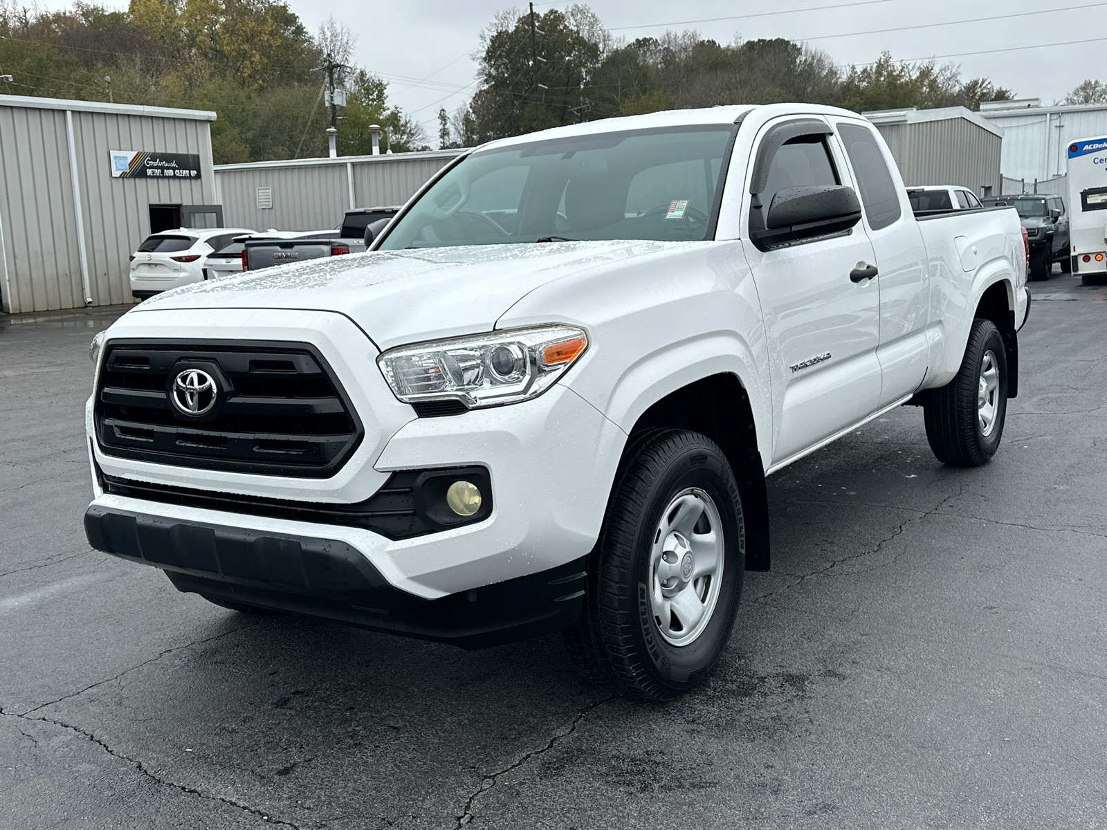 2017 Toyota Tacoma SR 3