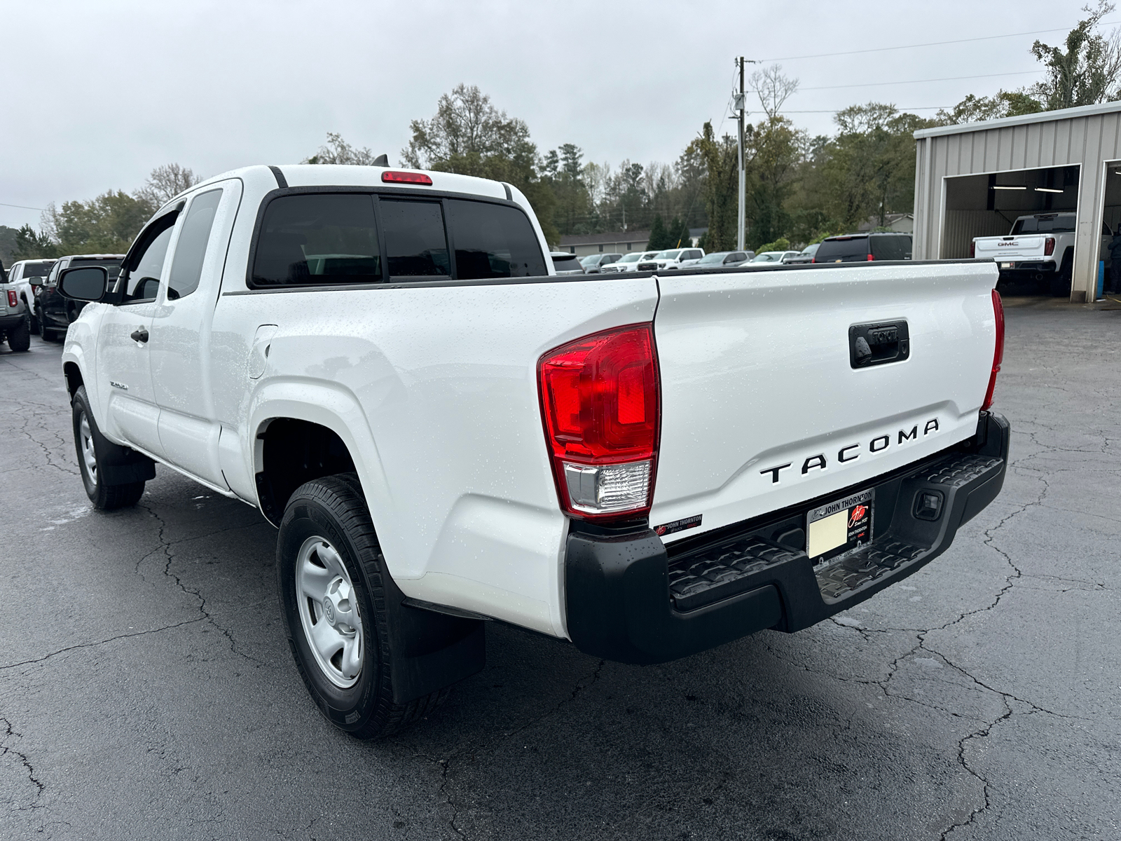 2017 Toyota Tacoma SR 9