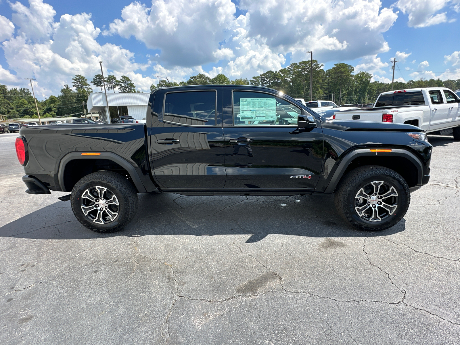 2024 GMC Canyon AT4 5