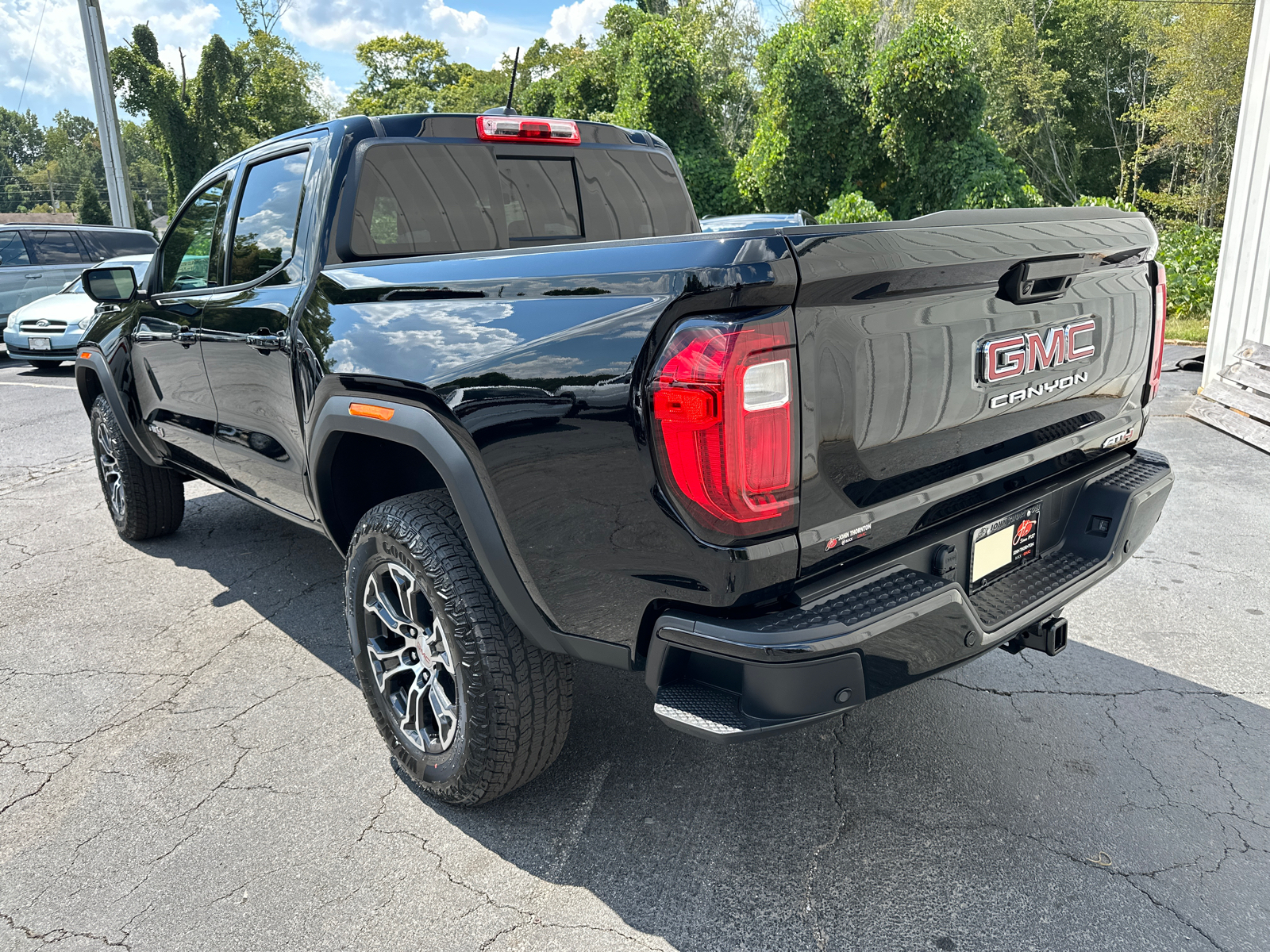 2024 GMC Canyon AT4 8