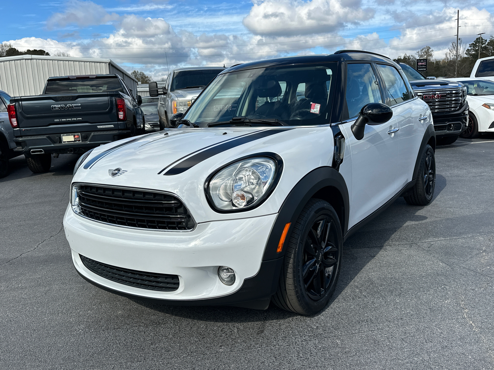 2015 MINI Cooper Countryman Base 2