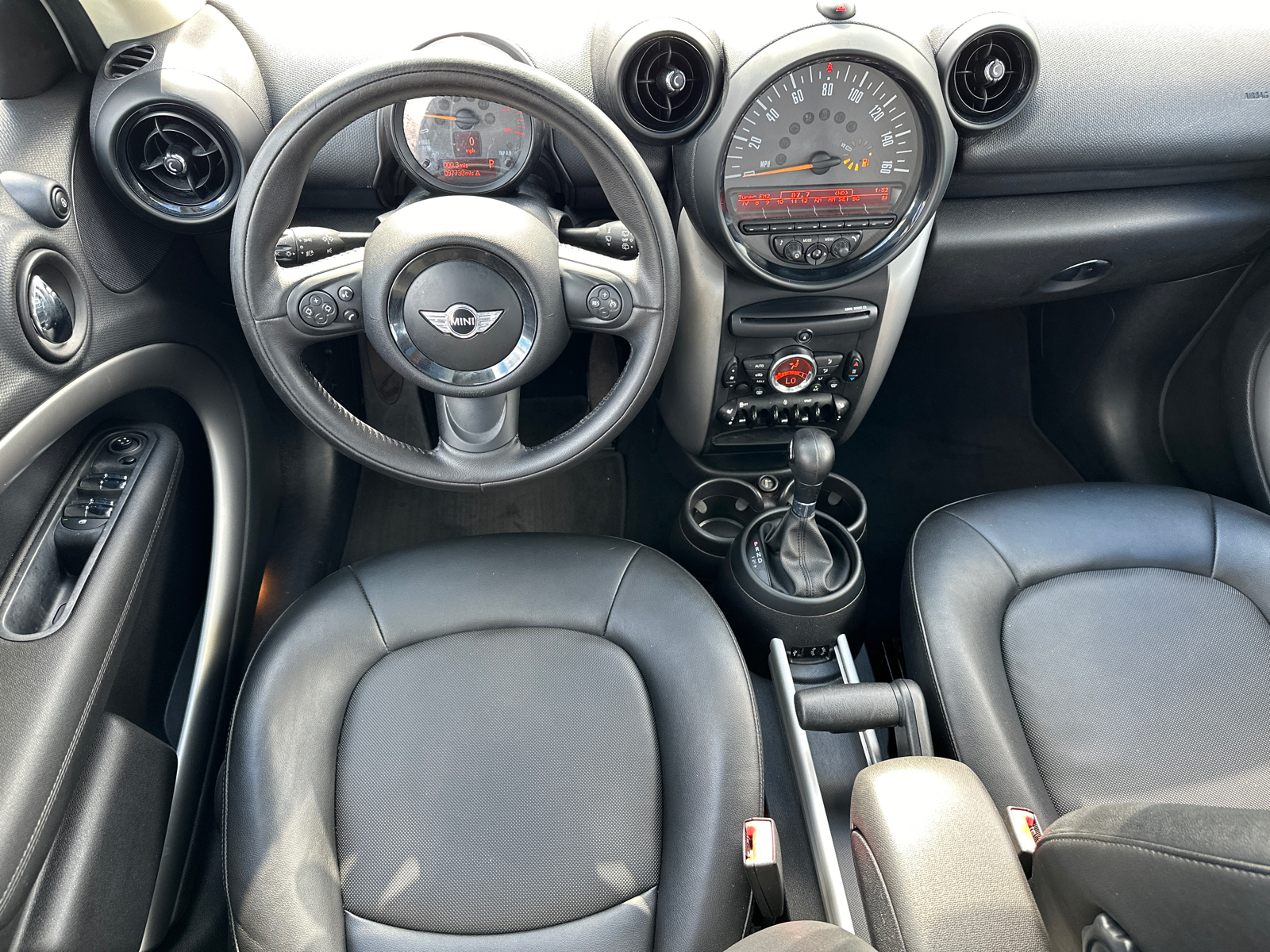 2015 MINI Cooper Countryman Base 23