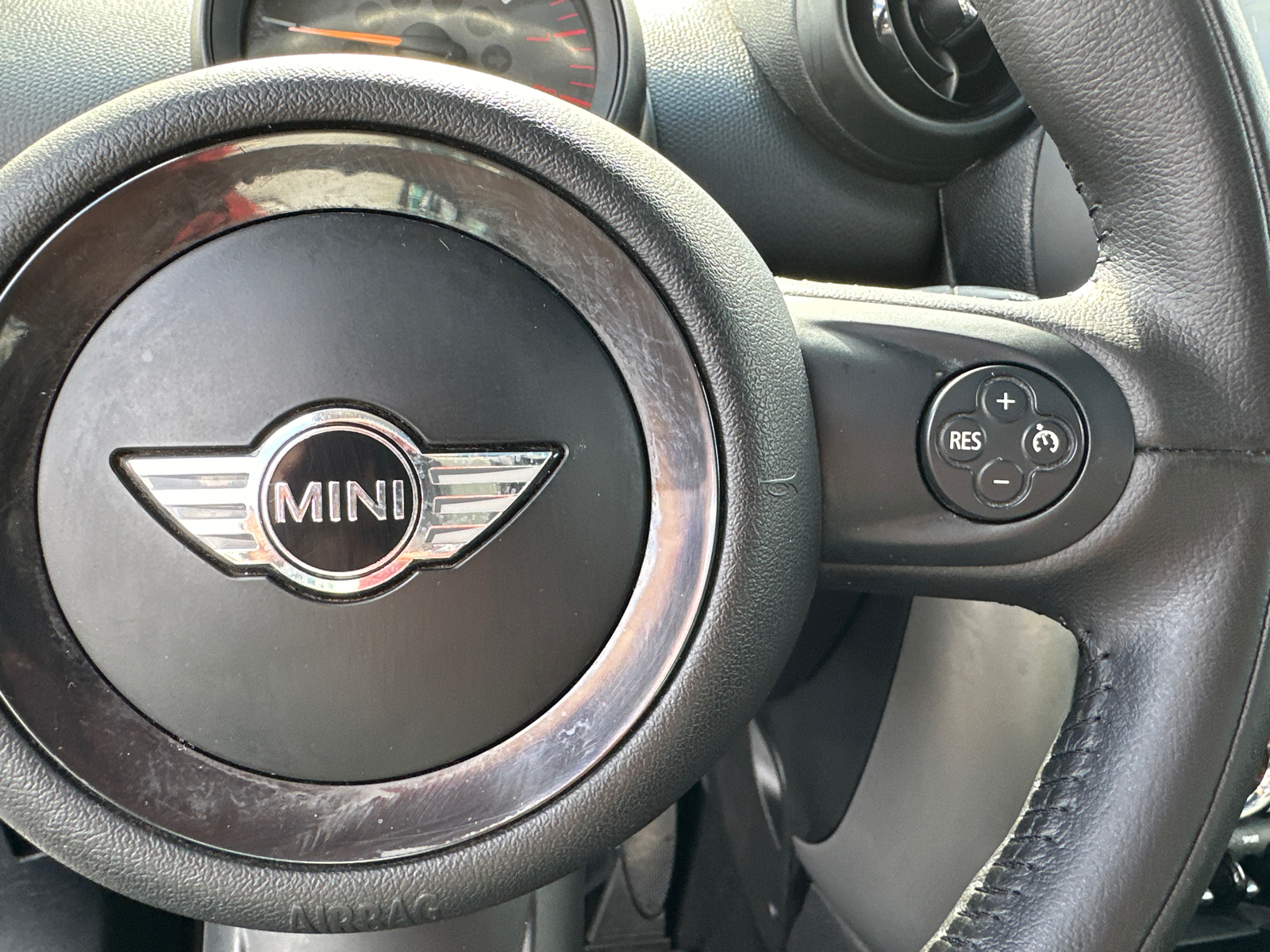 2015 MINI Cooper Countryman Base 26