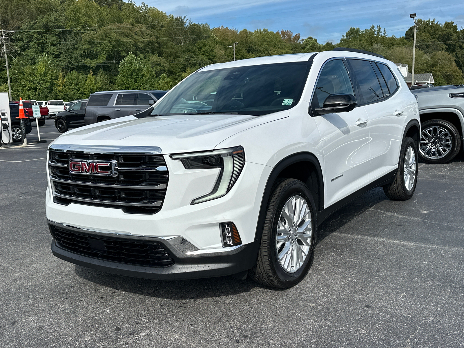 2024 GMC Acadia Elevation 3