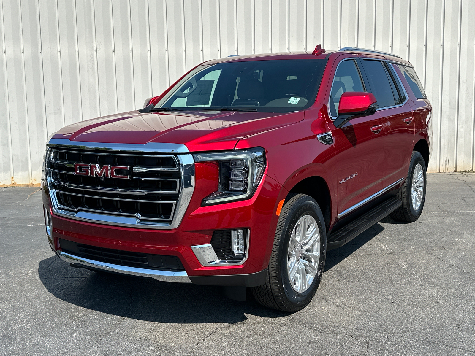 2024 GMC Yukon SLT 3