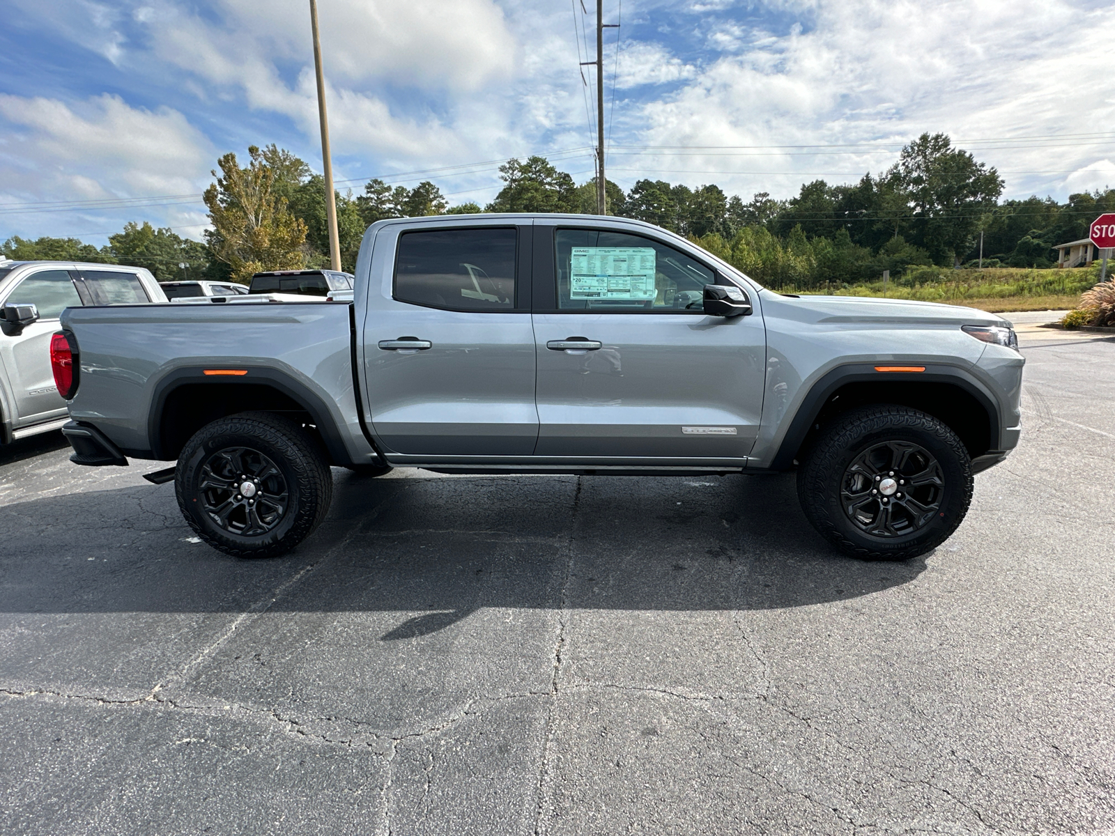 2024 GMC Canyon Elevation 5