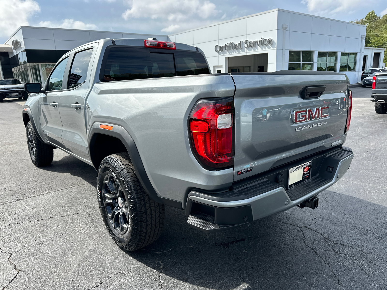 2024 GMC Canyon Elevation 8