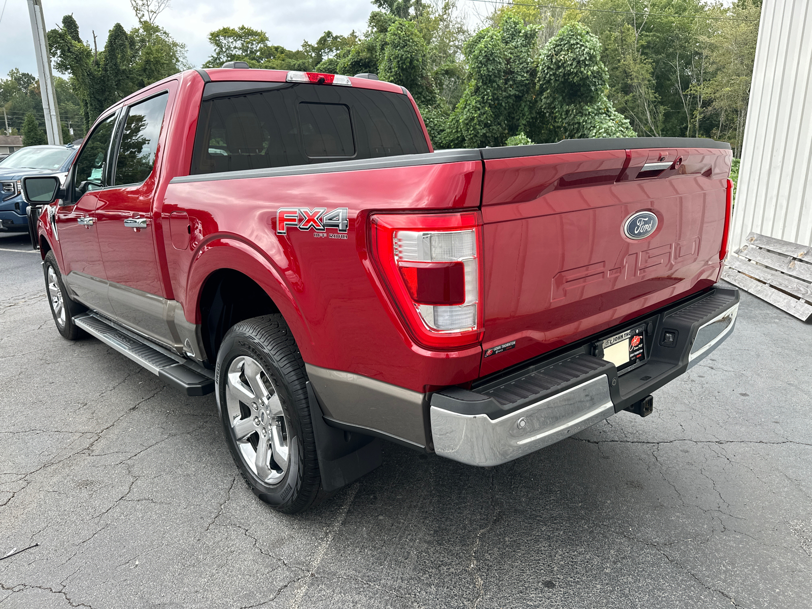 2022 Ford F-150 Lariat 8