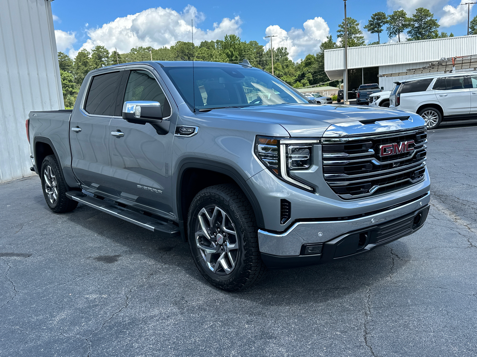 2024 GMC Sierra 1500 SLT 4