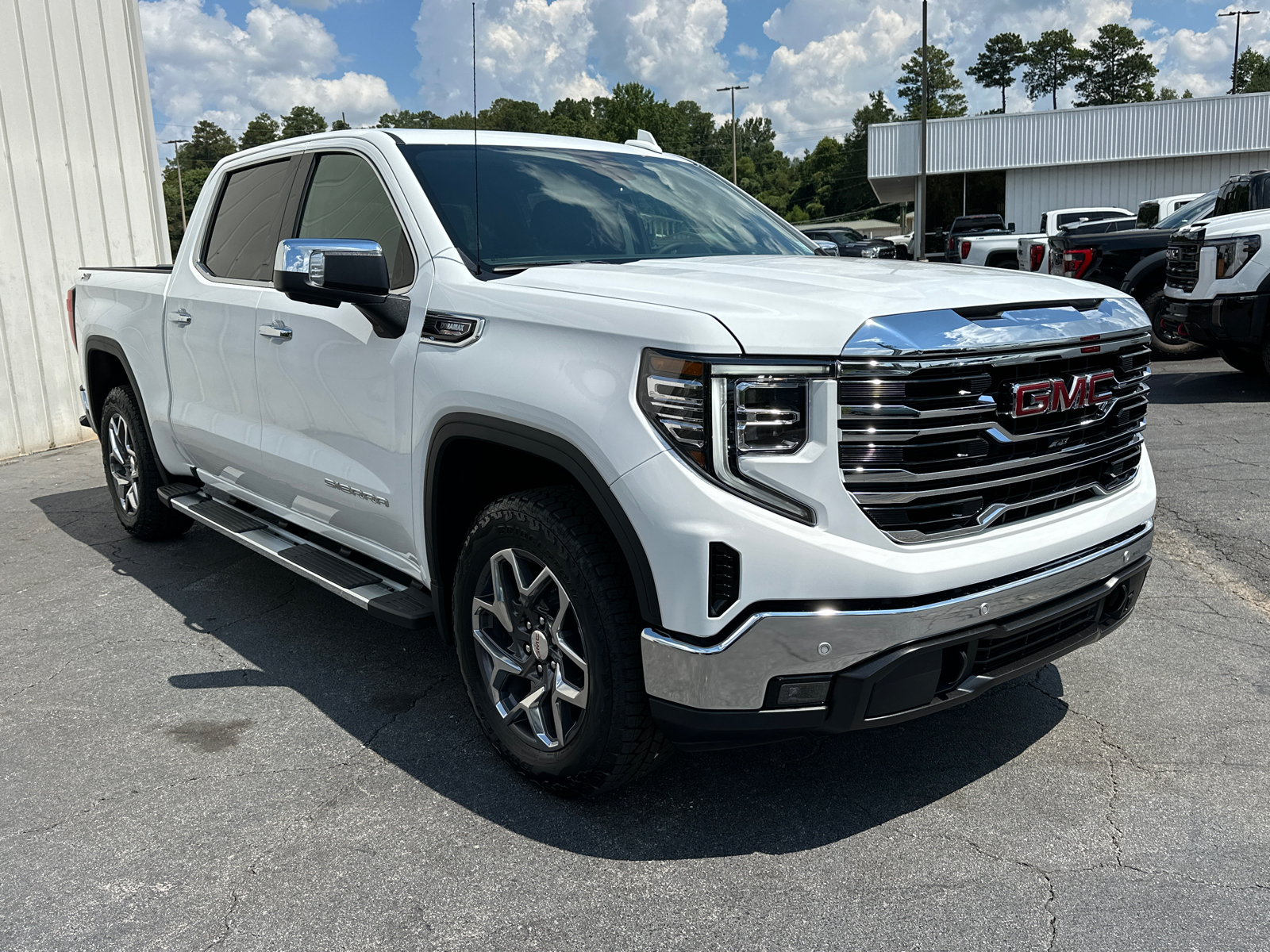 2024 GMC Sierra 1500 SLT 5