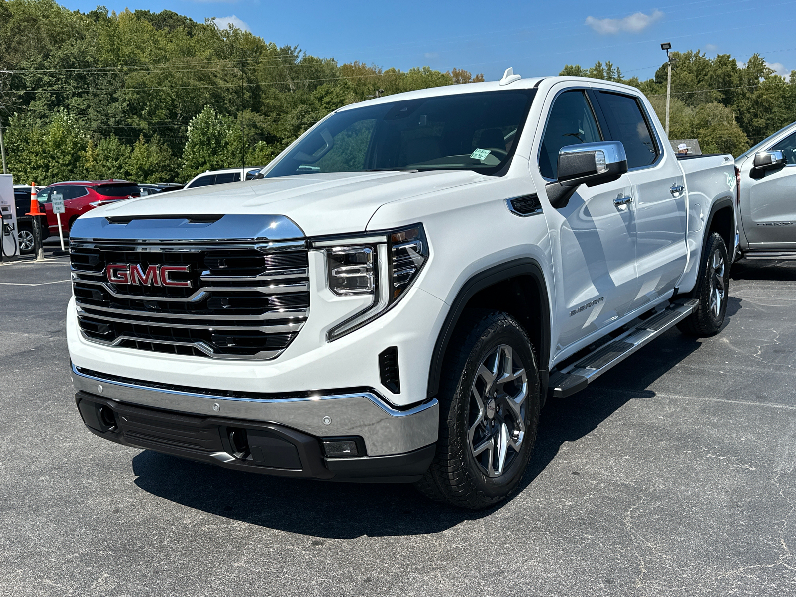 2024 GMC Sierra 1500 SLT 3