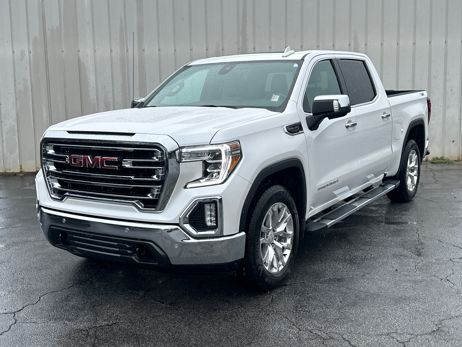 2021 GMC Sierra 1500 SLT 2