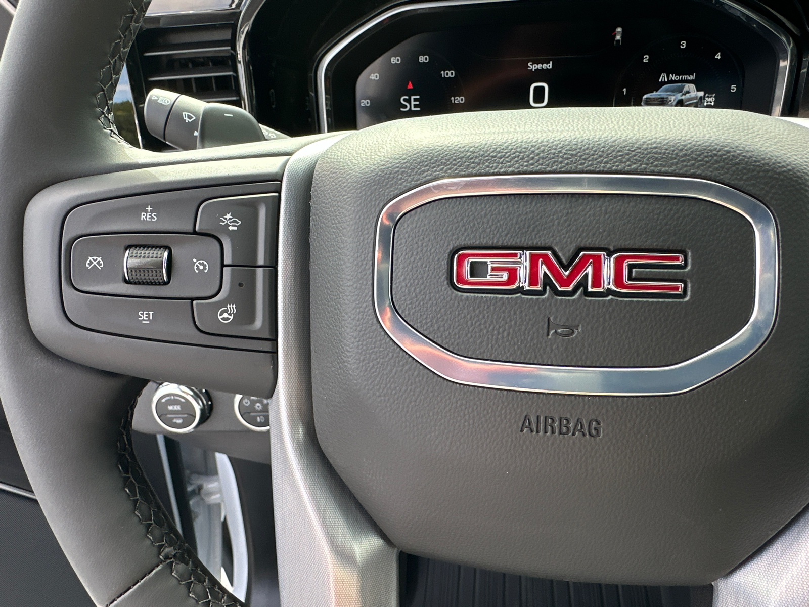 2024 GMC Sierra 1500 SLT 26