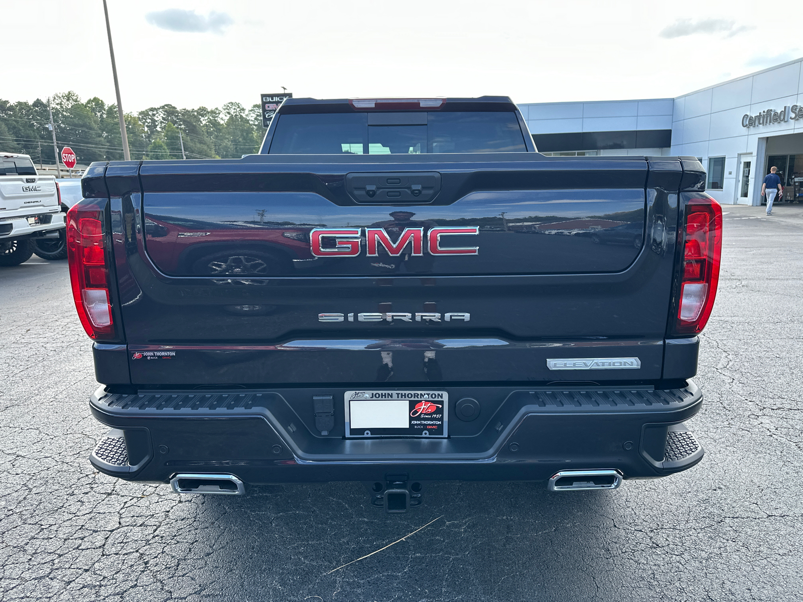 2024 GMC Sierra 1500 Elevation 8