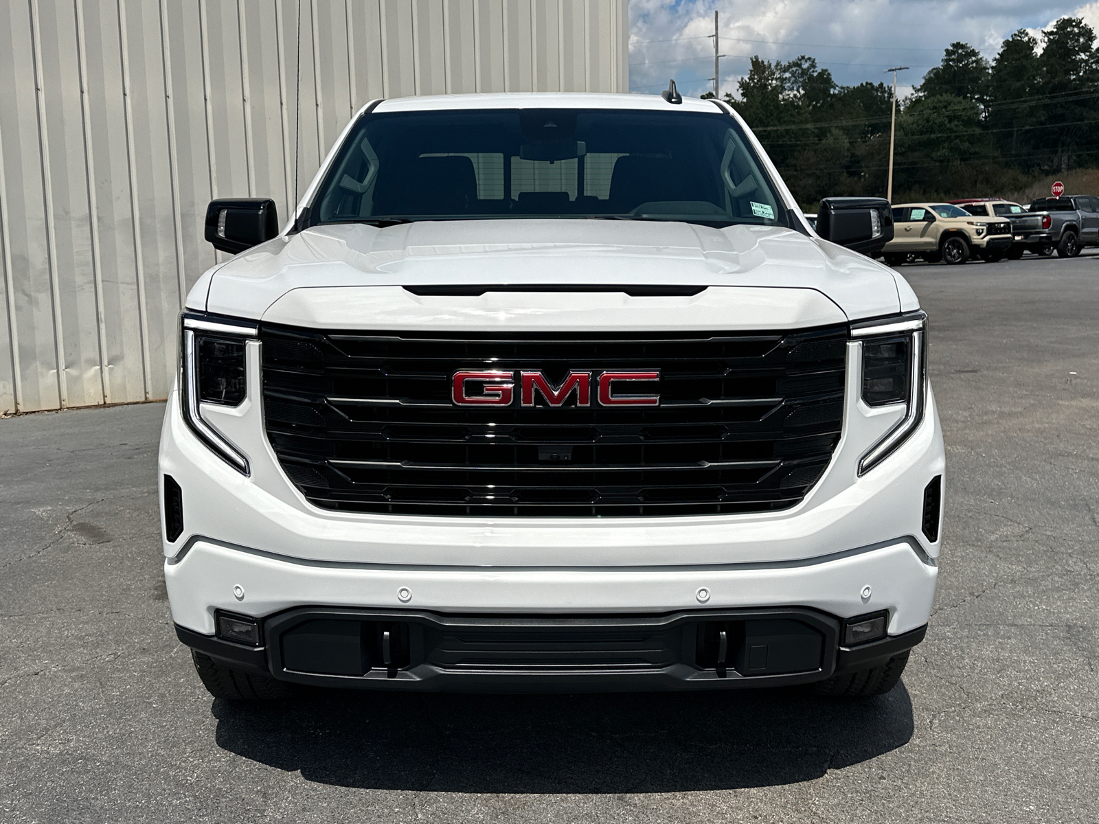 2024 GMC Sierra 1500 Elevation 3