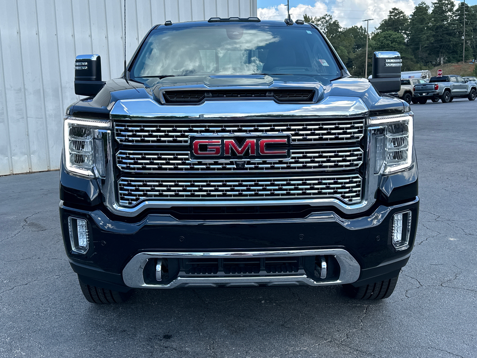 2023 GMC Sierra 2500HD Denali 3