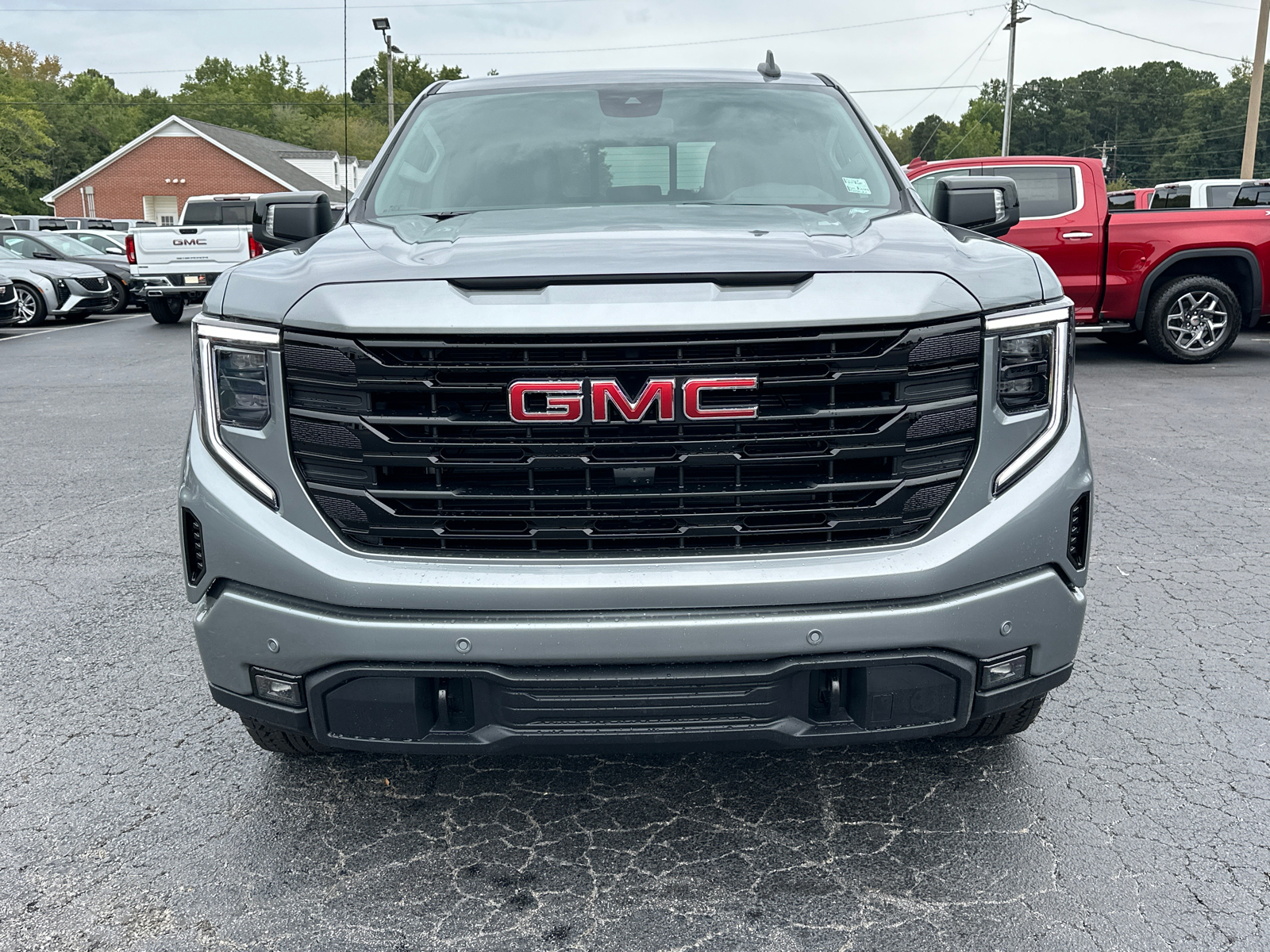 2024 GMC Sierra 1500 Elevation 3