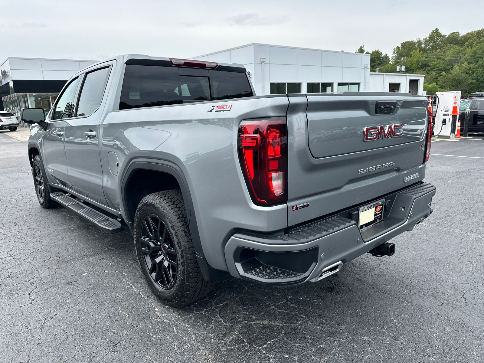 2024 GMC Sierra 1500 Elevation 8