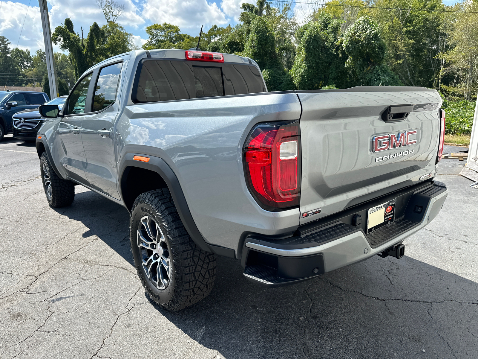 2024 GMC Canyon AT4 8