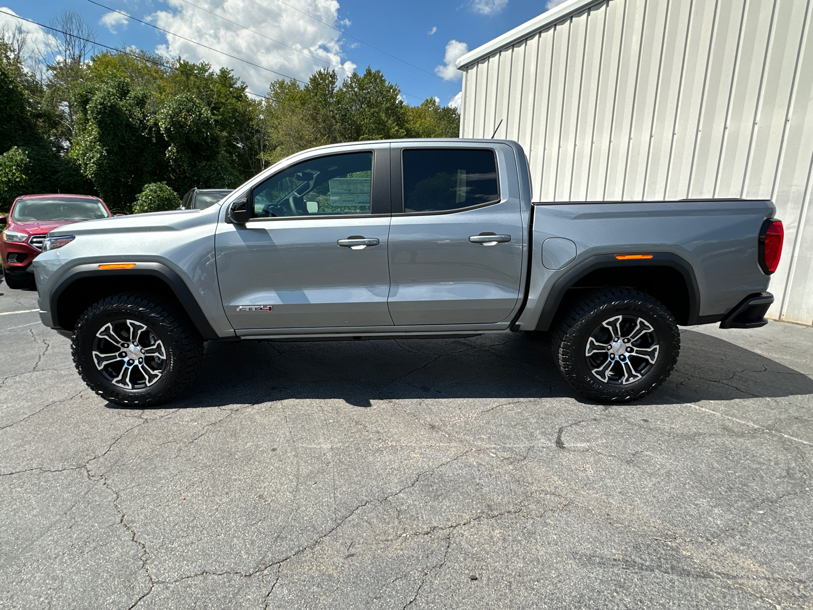 2024 GMC Canyon AT4 9