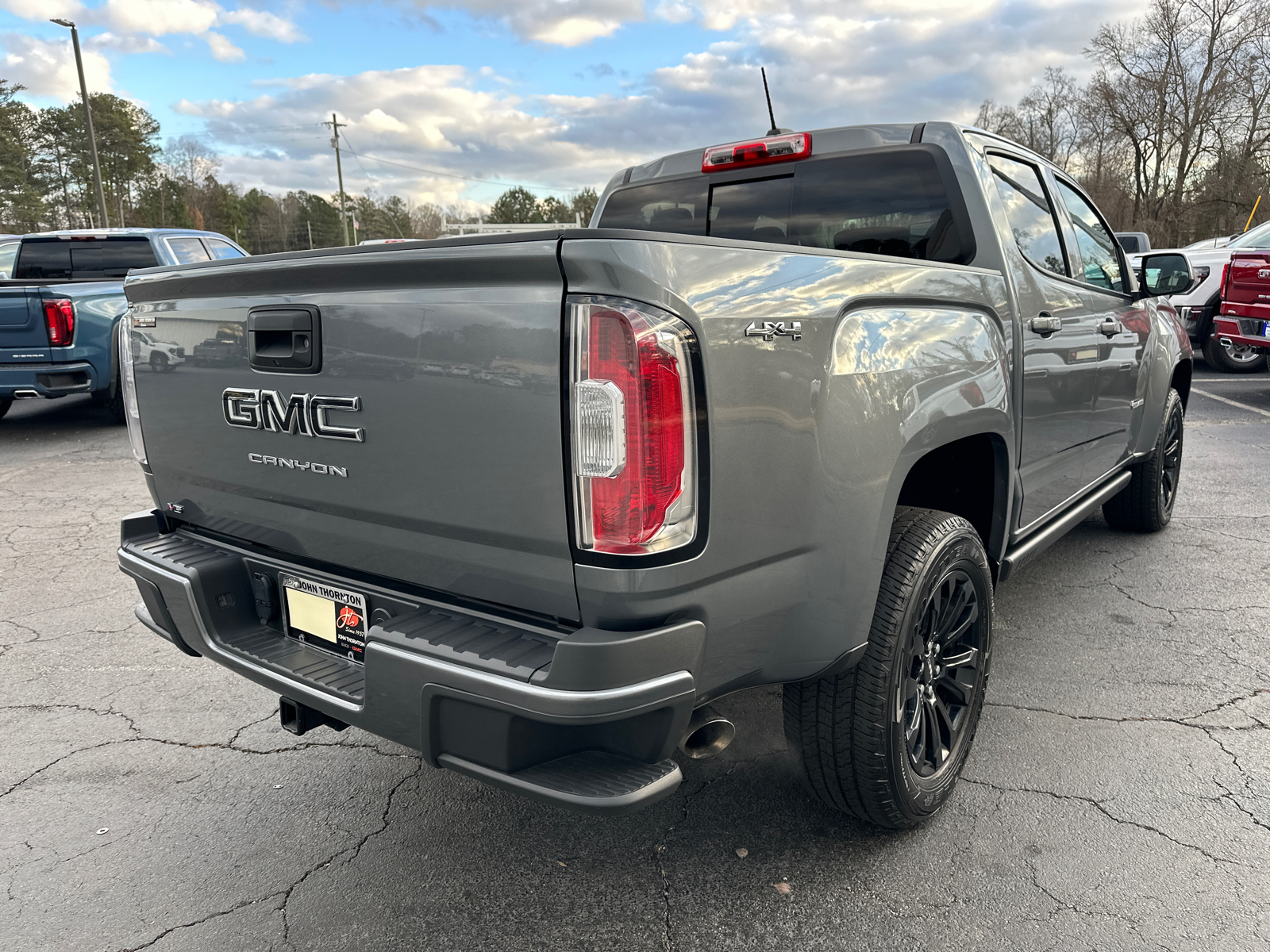 2022 GMC Canyon Elevation 7