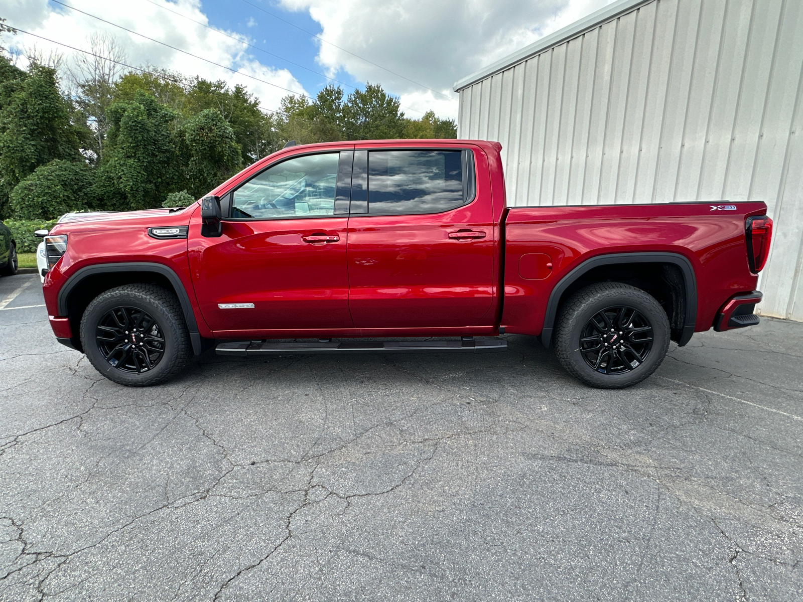 2024 GMC Sierra 1500 Elevation 9