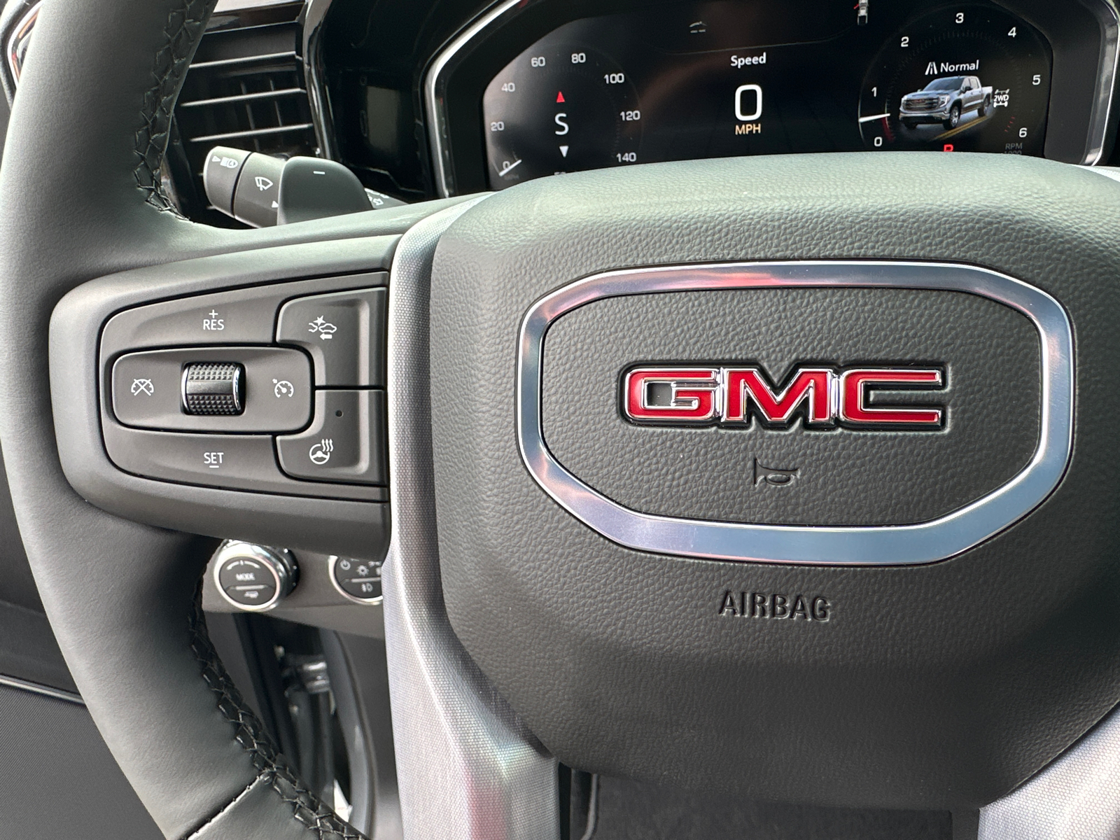 2024 GMC Sierra 1500 SLT 26