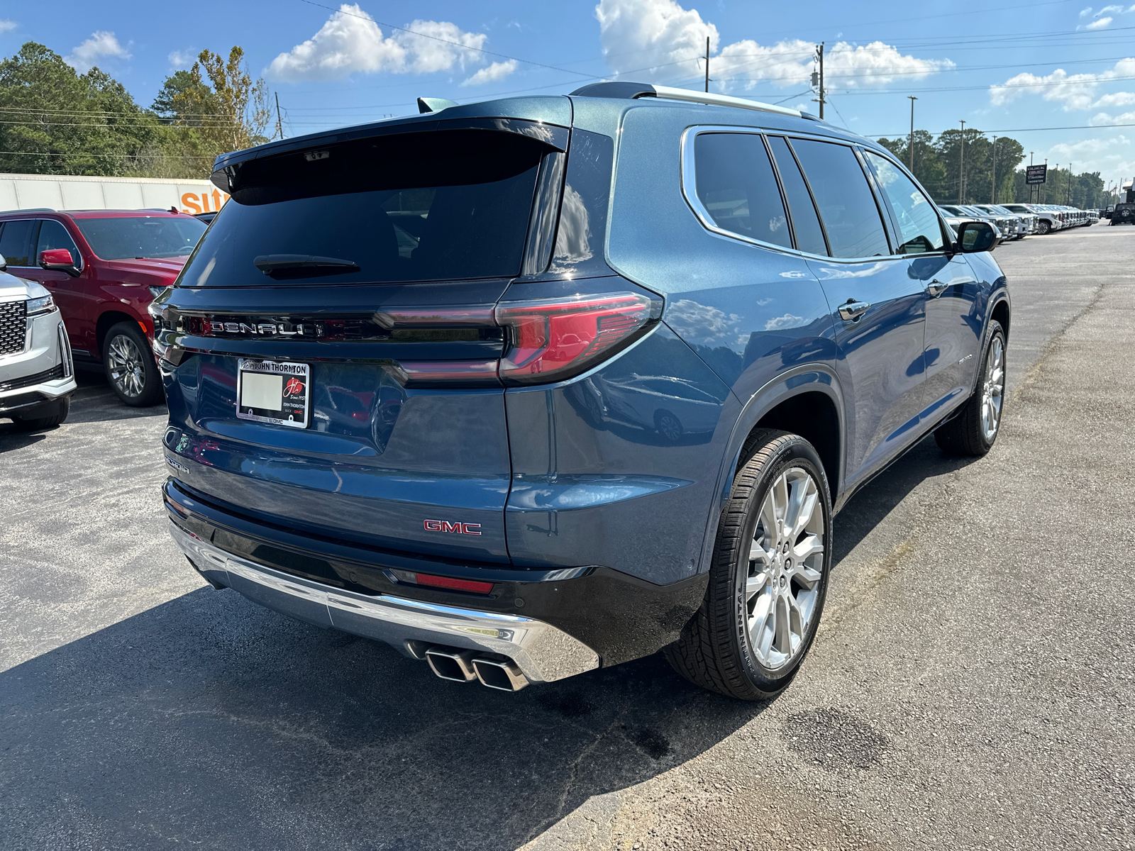 2024 GMC Acadia Denali 6