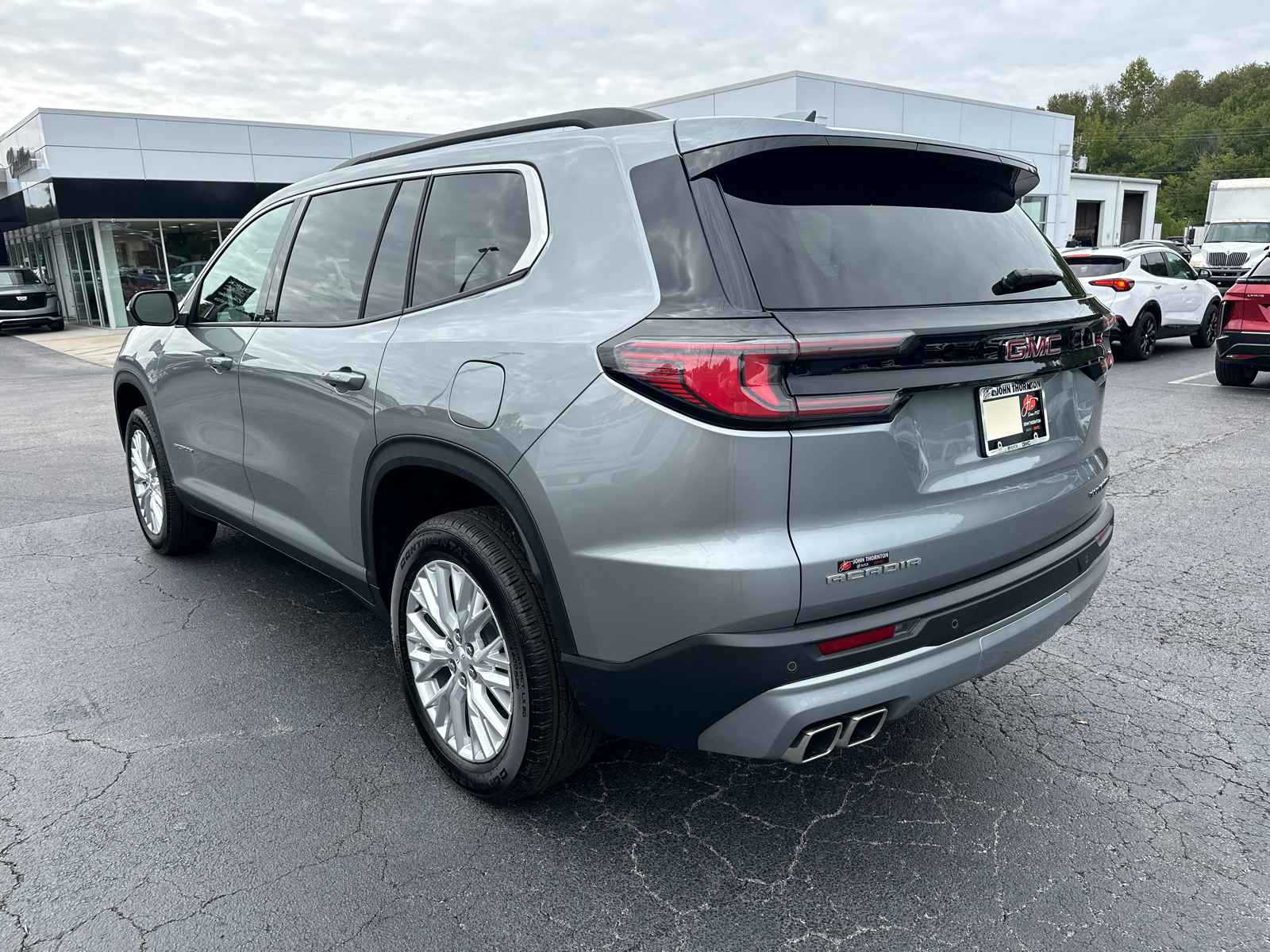 2024 GMC Acadia Elevation 8