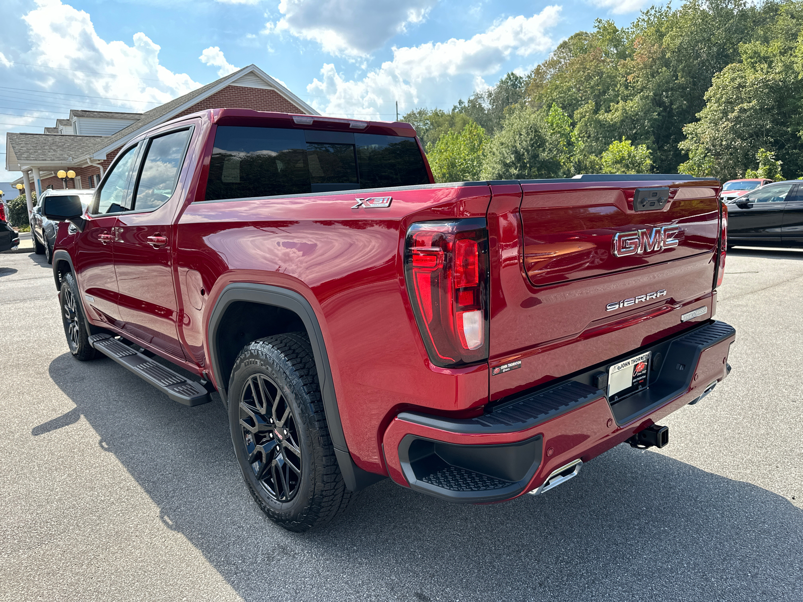 2024 GMC Sierra 1500 Elevation 8