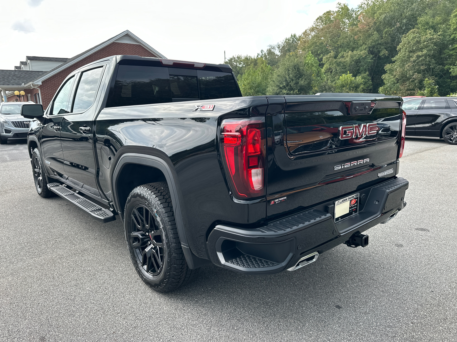 2024 GMC Sierra 1500 Elevation 8