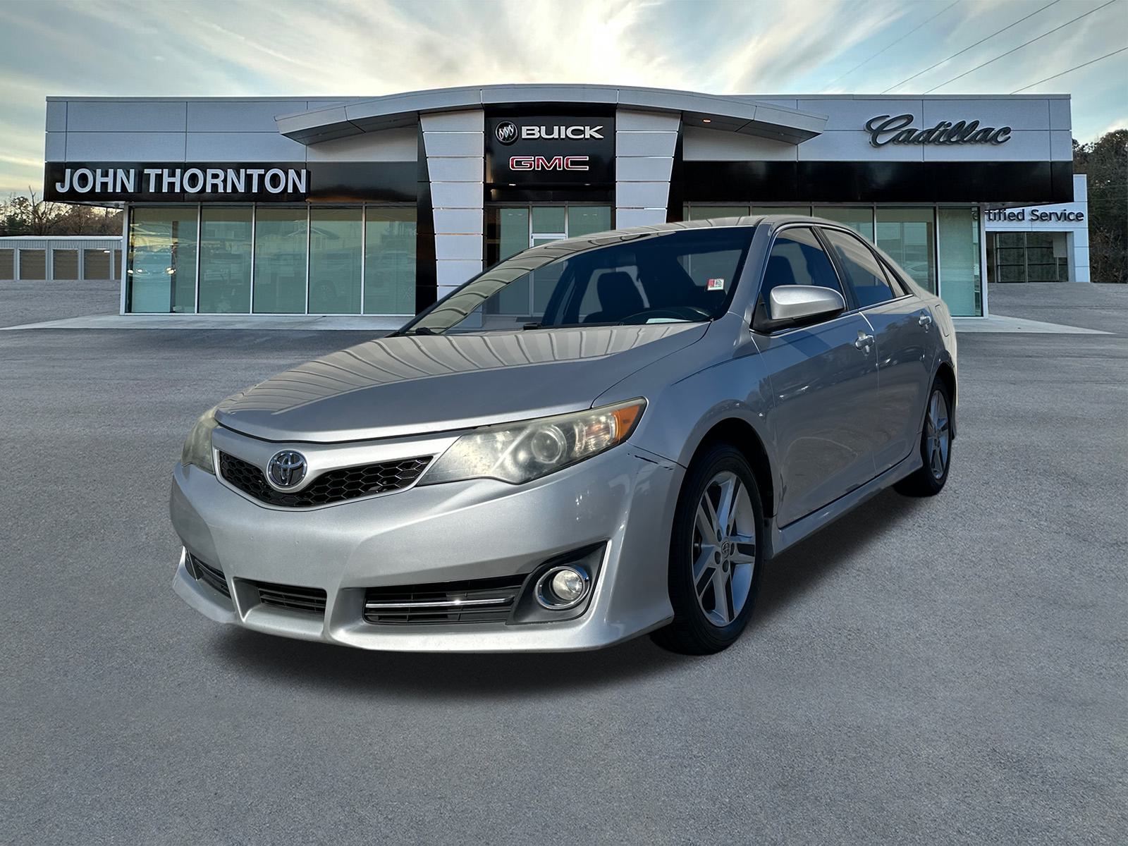 2013 Toyota Camry SE 2