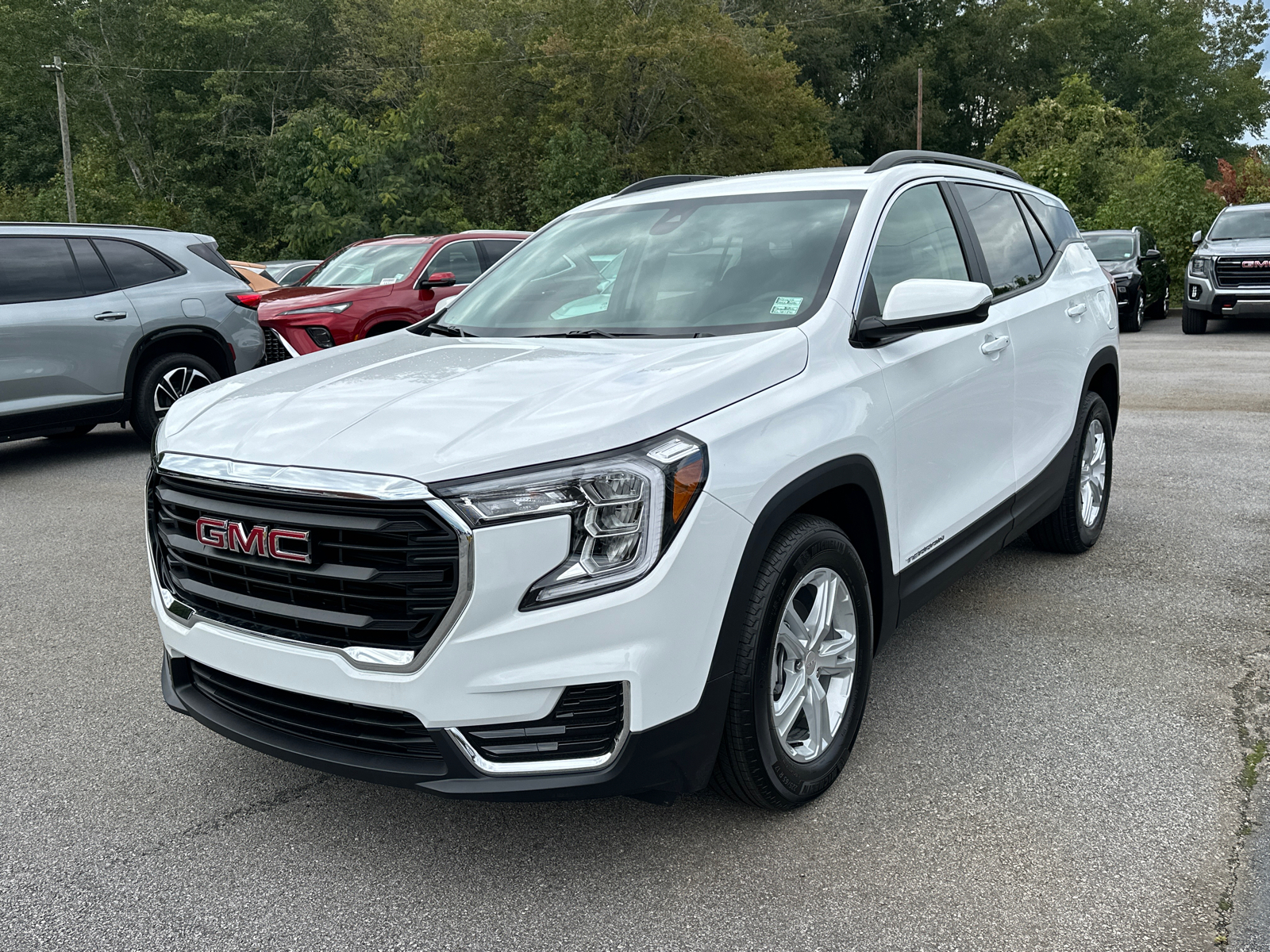 2024 GMC Terrain SLE 3