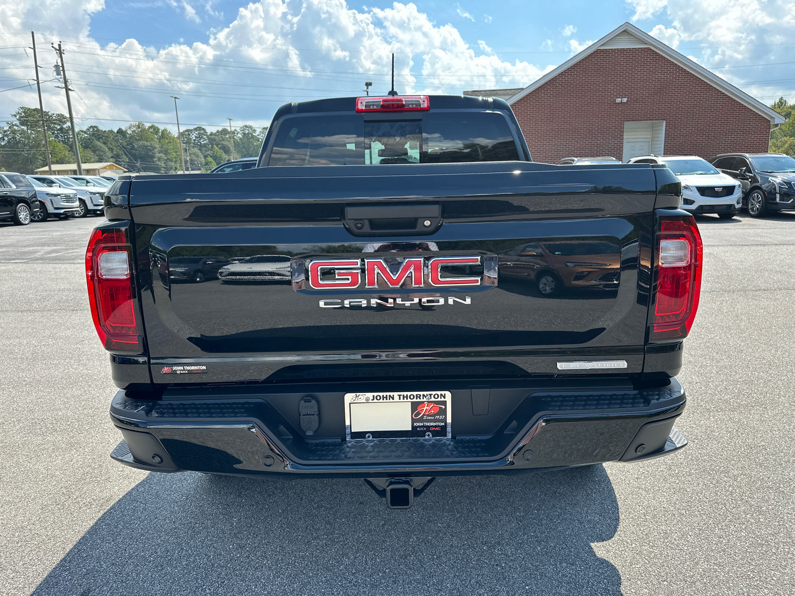 2024 GMC Canyon Elevation 7