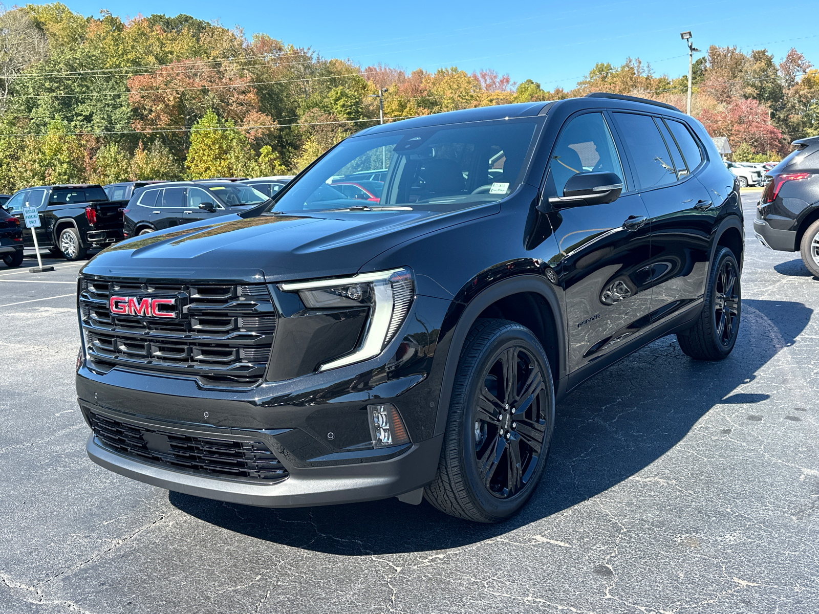 2024 GMC Acadia Elevation 2