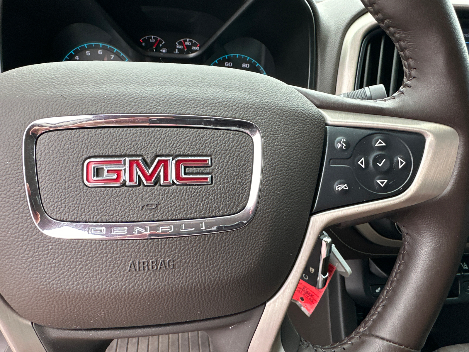 2021 GMC Canyon Denali 27