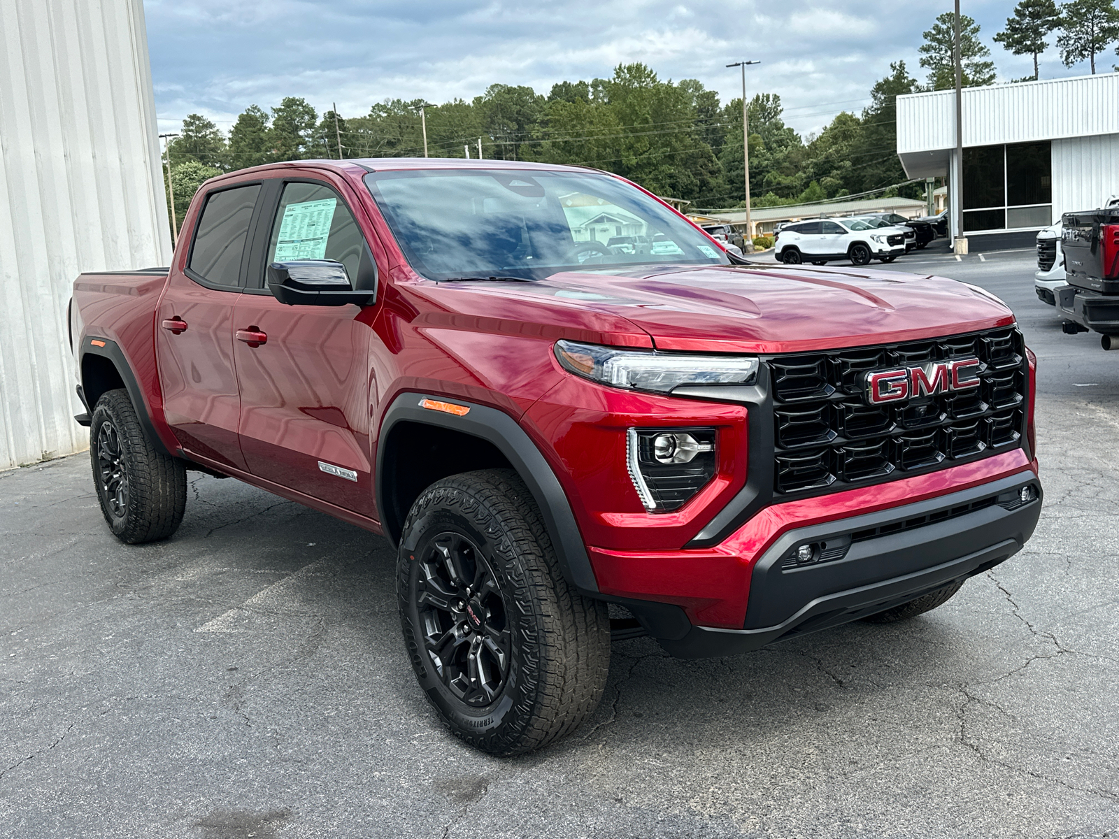 2024 GMC Canyon Elevation 4