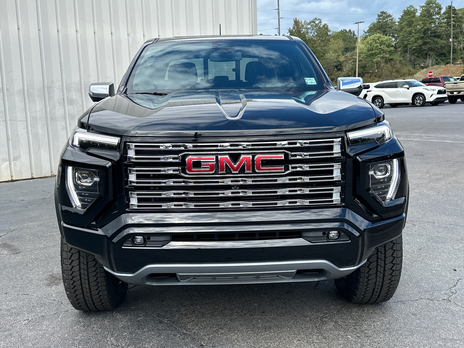 2024 GMC Canyon Denali 3