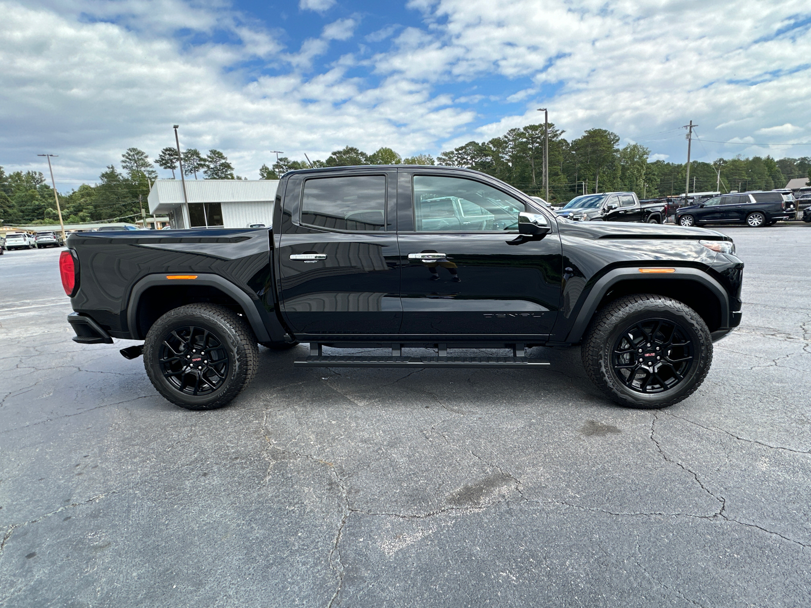 2024 GMC Canyon Denali 5