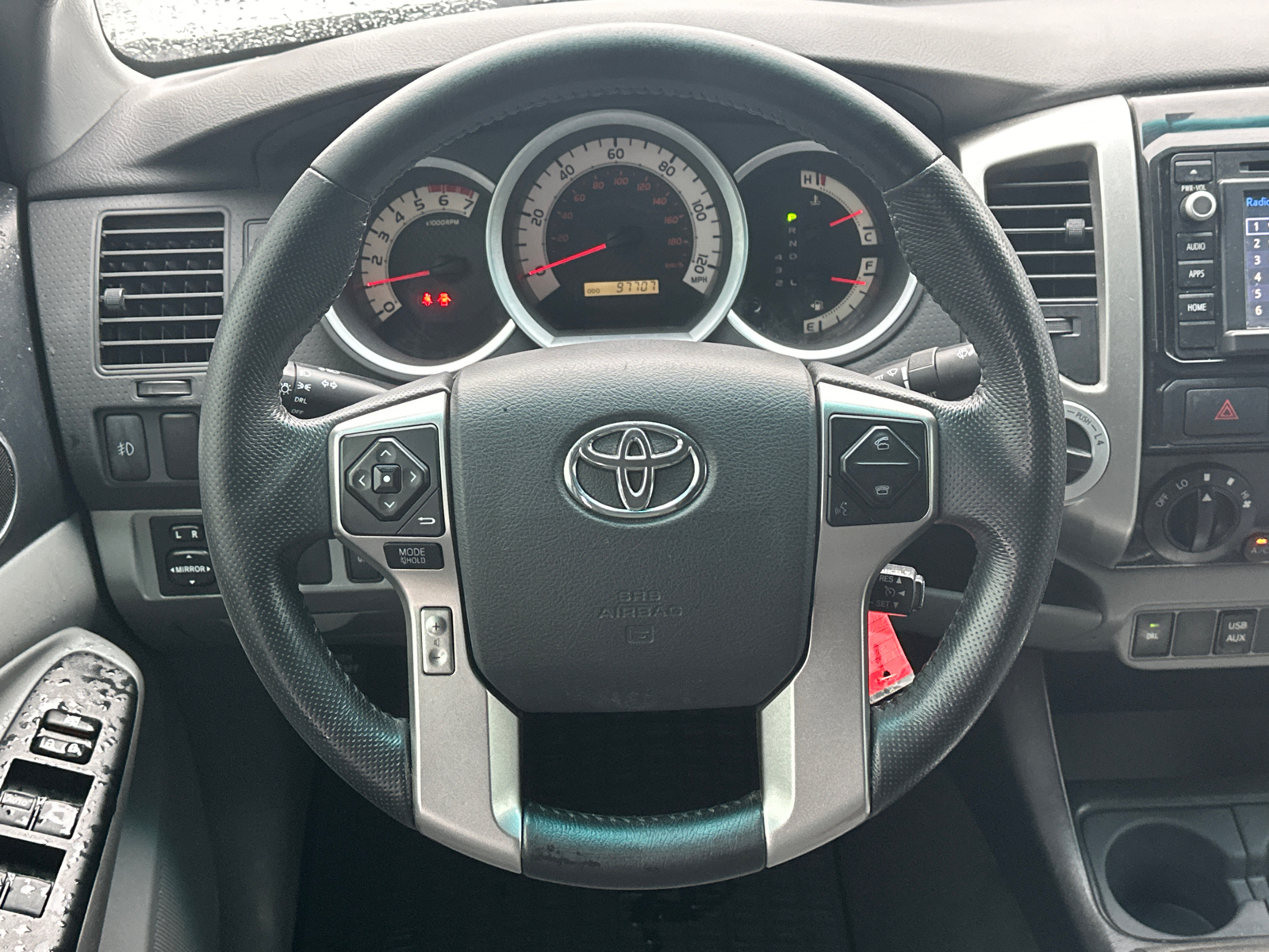 2015 Toyota Tacoma Base 24