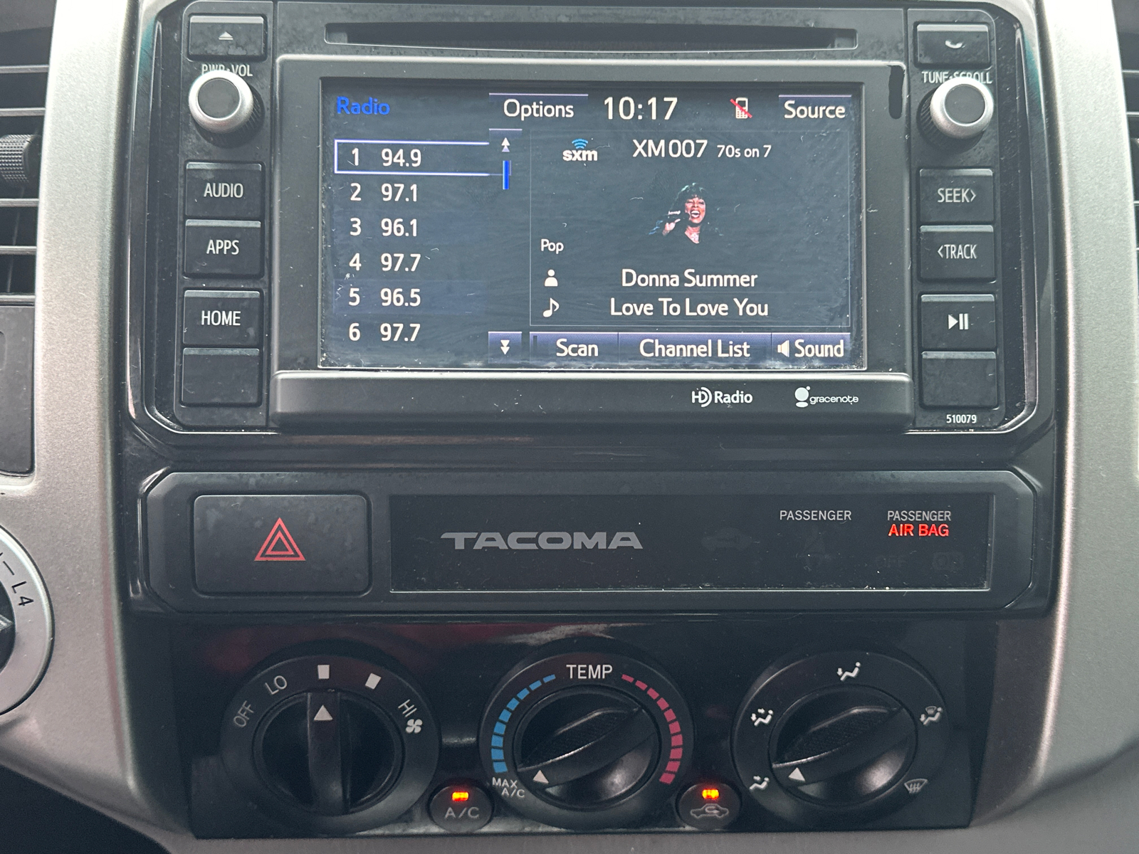 2015 Toyota Tacoma Base 29