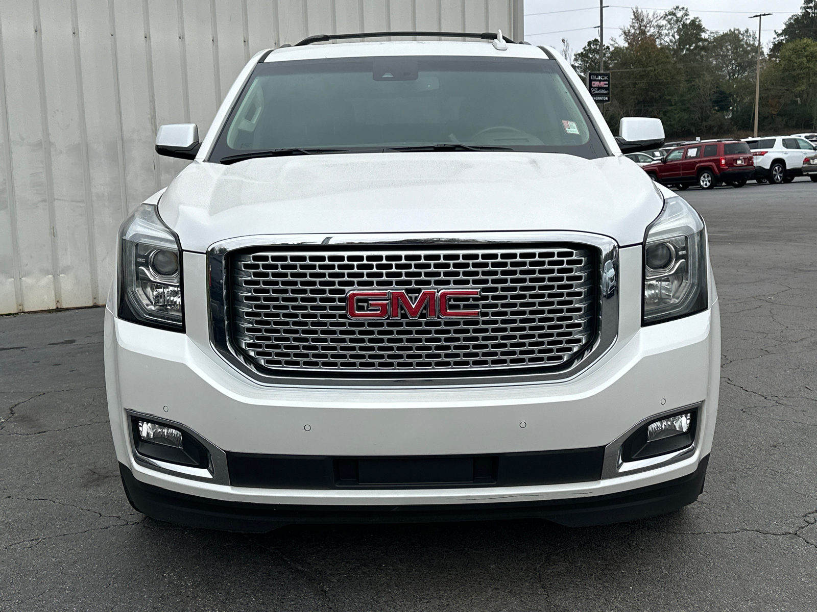 2017 GMC Yukon Denali 4