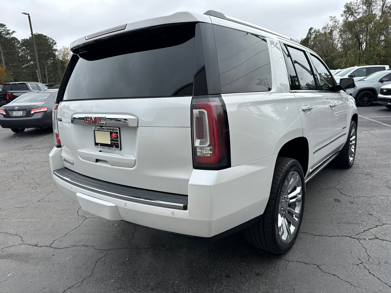 2017 GMC Yukon Denali 7