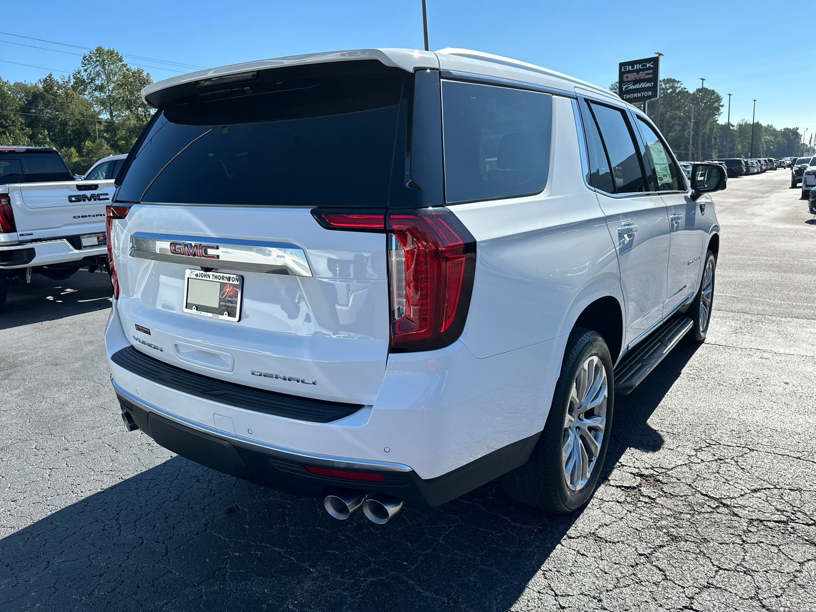 2024 GMC Yukon Denali 6