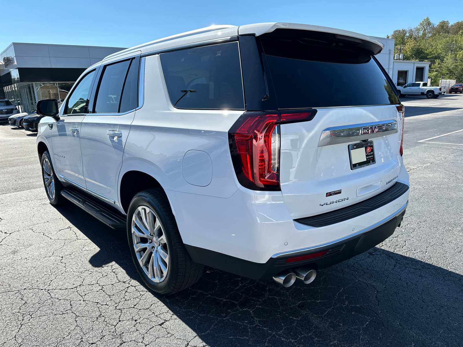 2024 GMC Yukon Denali 8