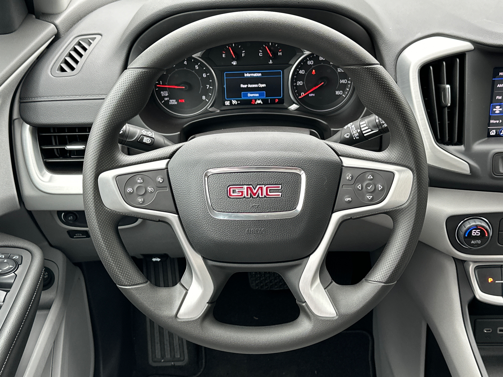 2024 GMC Terrain  25