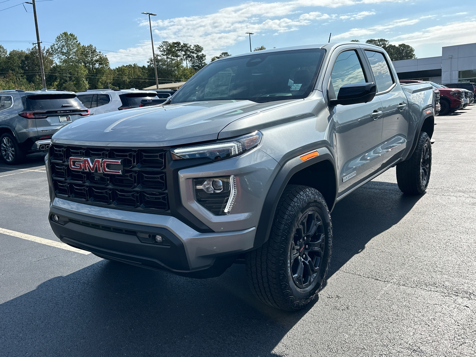 2024 GMC Canyon Elevation 2