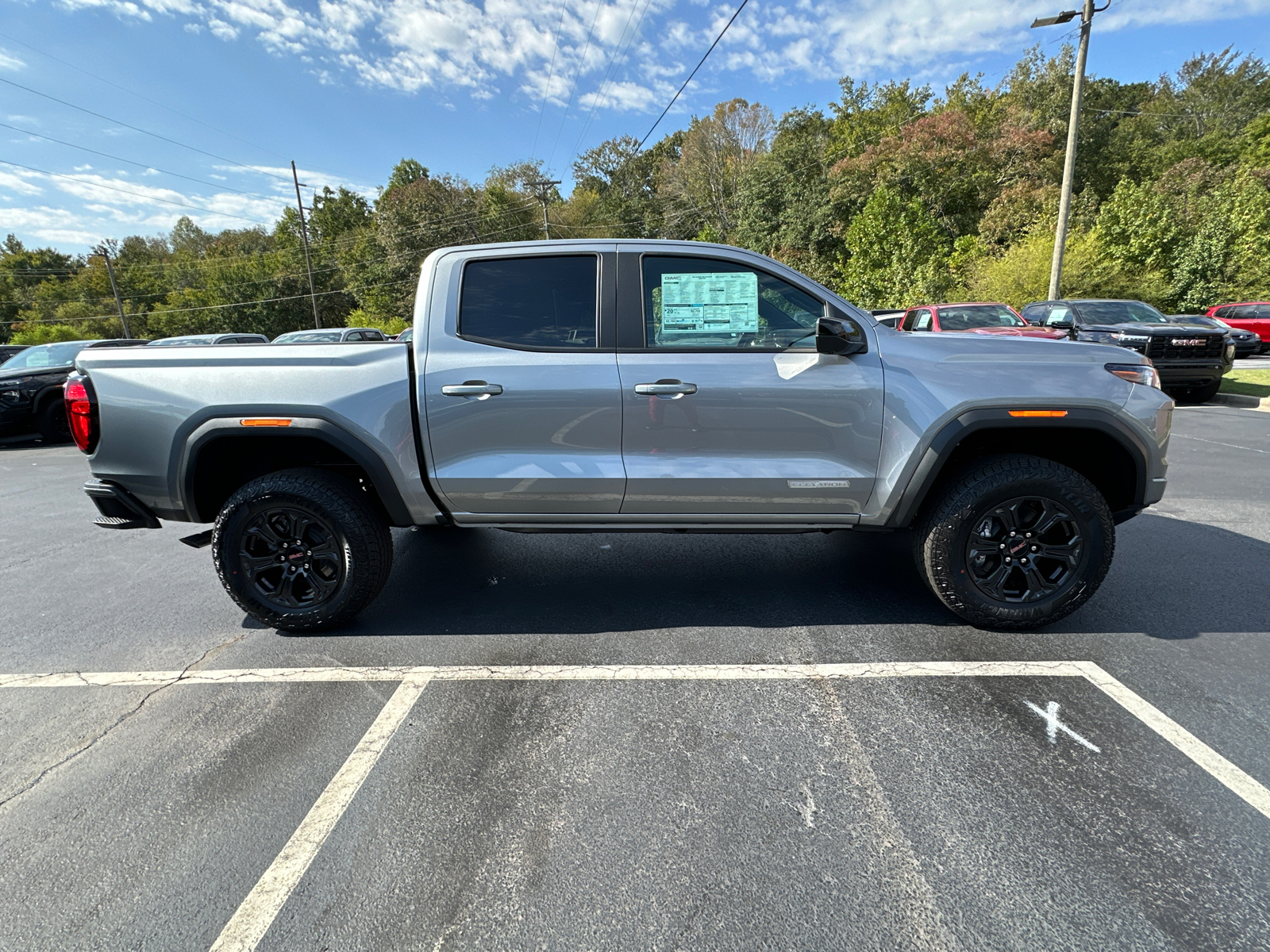 2024 GMC Canyon Elevation 5