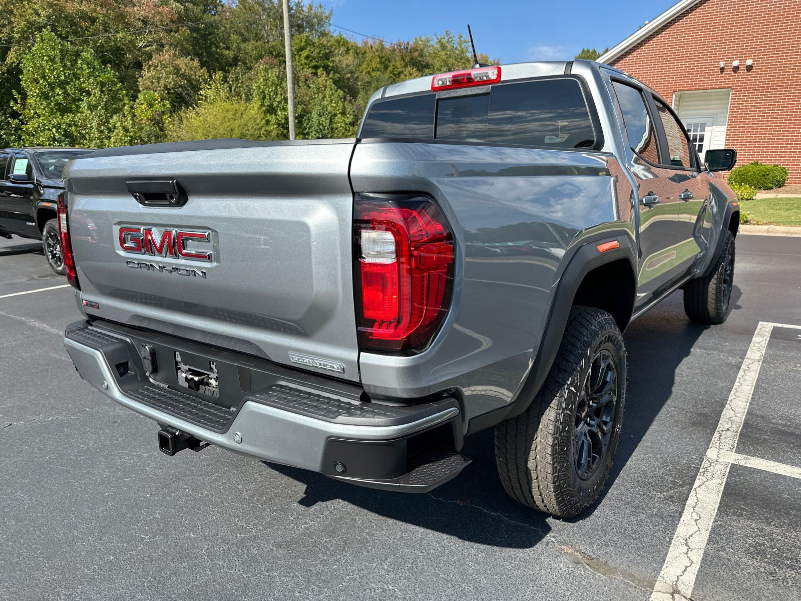 2024 GMC Canyon Elevation 6