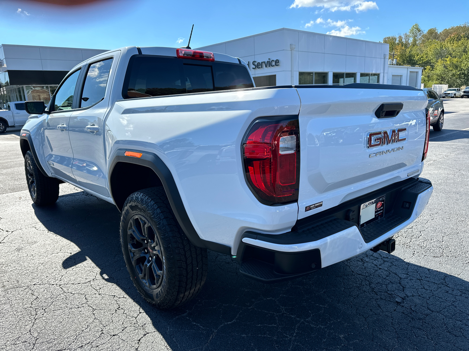 2024 GMC Canyon Elevation 8